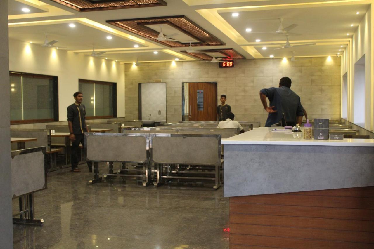 Hotel Satkar Chhatral Екстер'єр фото